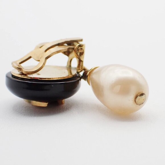 CHANEL Imitation Pearl Drop Earrings 94A Clip-On Black White GHW Vintage - Picture 5 of 12
